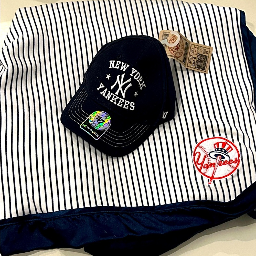 47 Brand Navy Cap with Striped Fabric